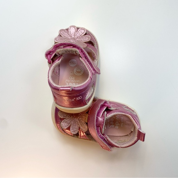 Stride Rite First Walkers - Picture 2 of 9